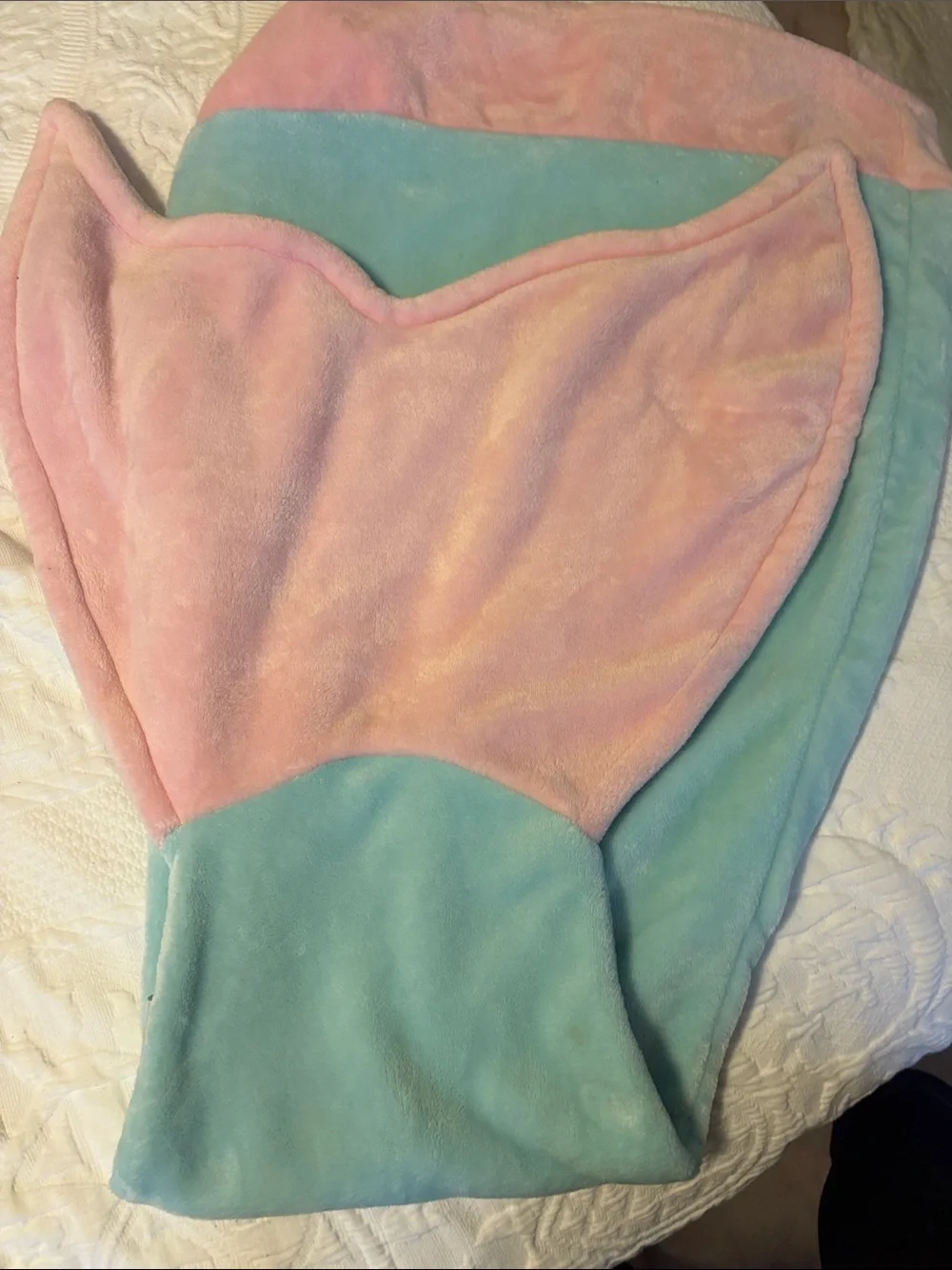 Kids Mermaid Tail Blanket - Pink & Mint